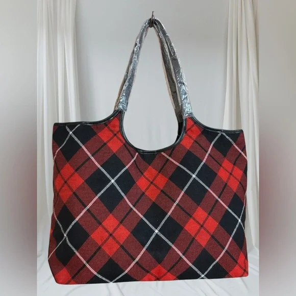 Victoria’s Secret Holiday Red and Black Plaid Tote Bag NWT - Picture 2 of 7